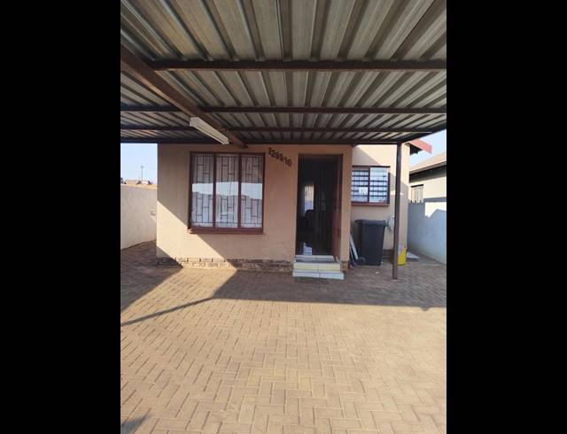 3 BEDROOM HOUSE FOR SALE IN SOSHANGUVE VV